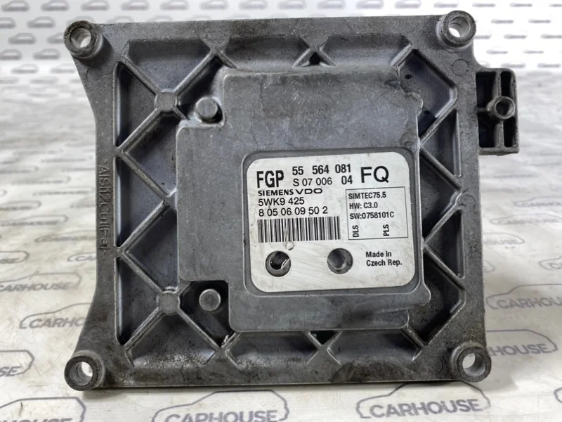 Блок управление двигателя Opel Zafira B A05 1.8