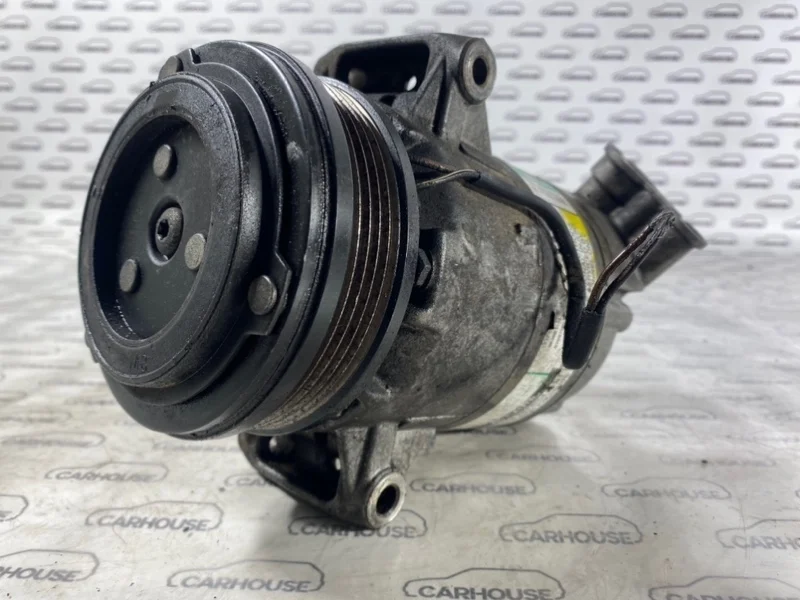 Компрессор кондиционера Opel Zafira B A05 1.8