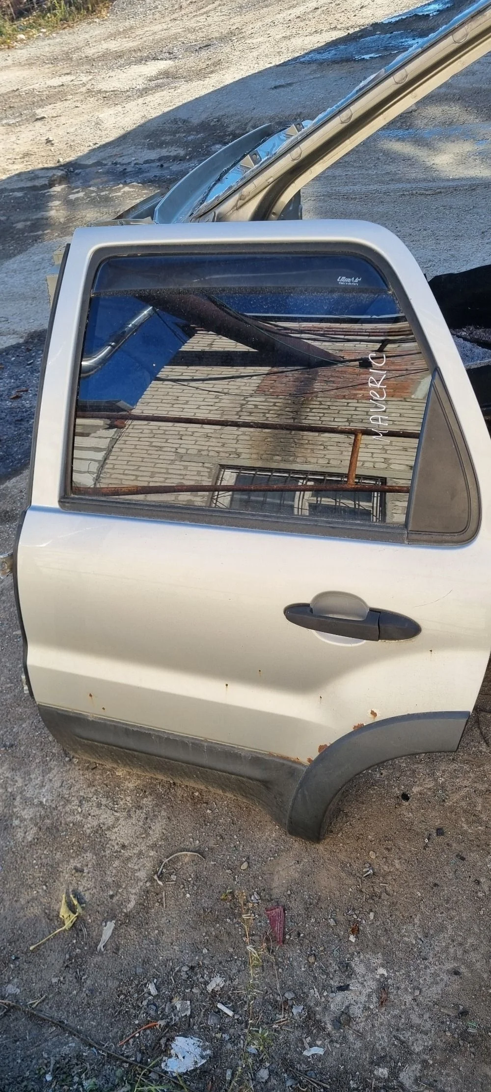 Дверь задняя левая для Ford Maverick 2001-2007
