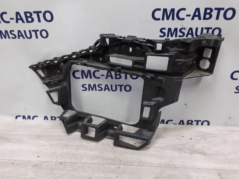 Кронштейн бампера Volkswagen Touareg 7P6807375C NF 3.6, задний левый