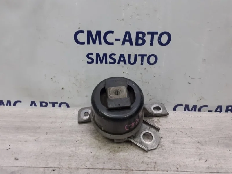 Опора ДВС Volvo S80 30671245 С80 2.5, правая