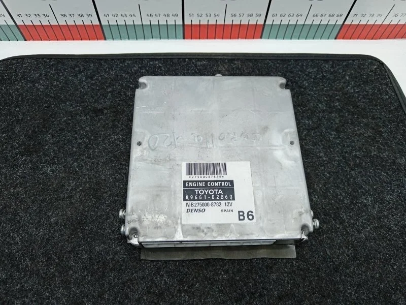 Блок управления двигателем Toyota Corolla 2008