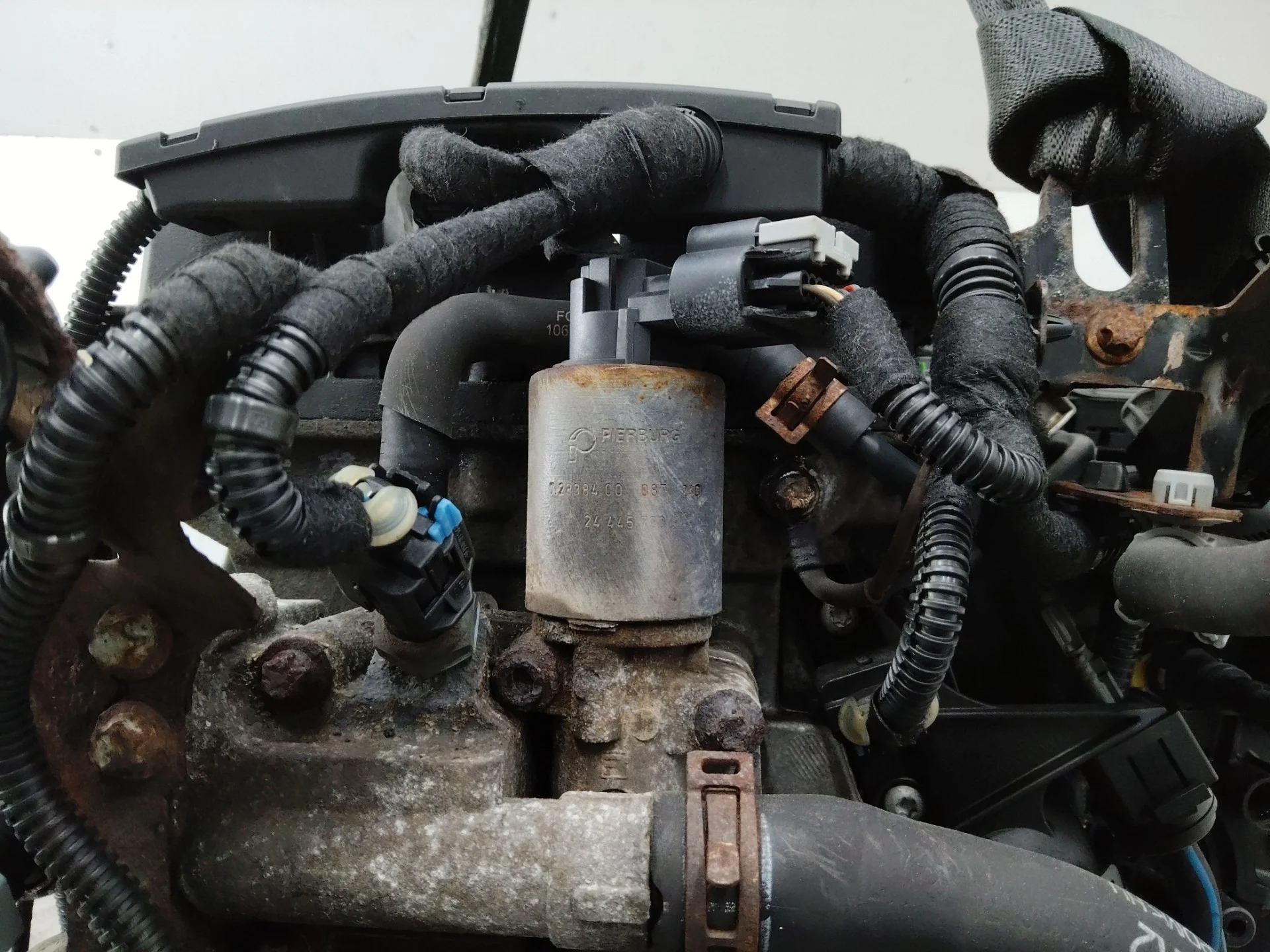 клапан EGR Opel Zafira 2 поколение (B)