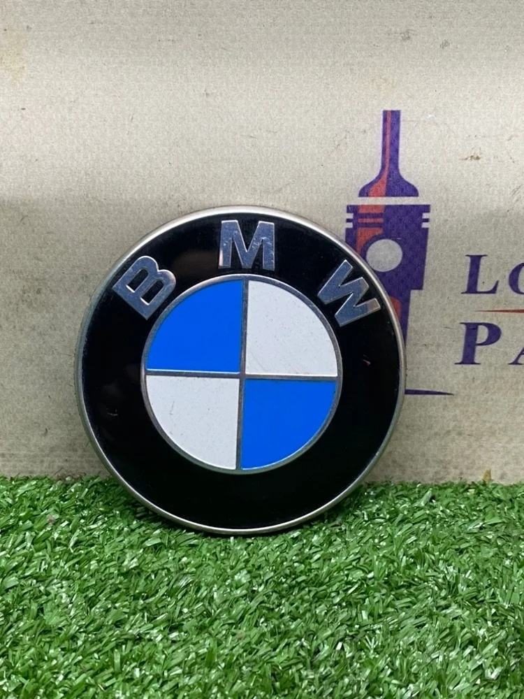 Эмблема bmw F30