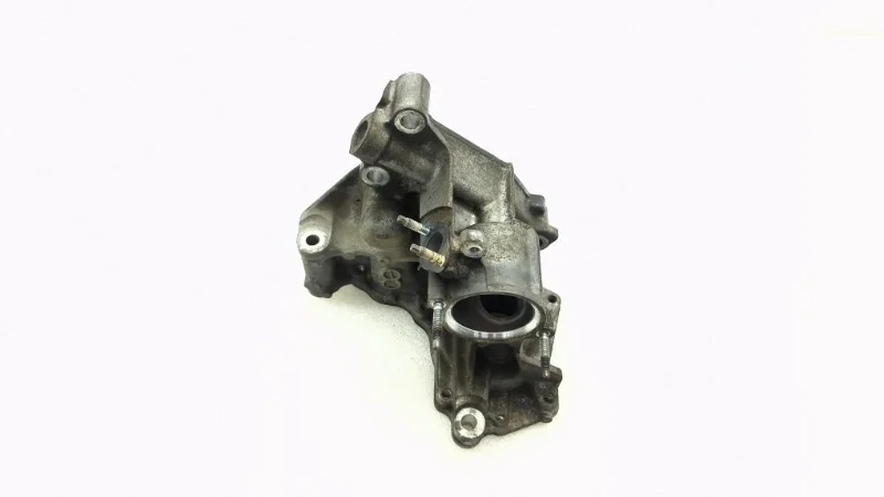 Корпус помпы Toyota RAV4 2013 ASA44L