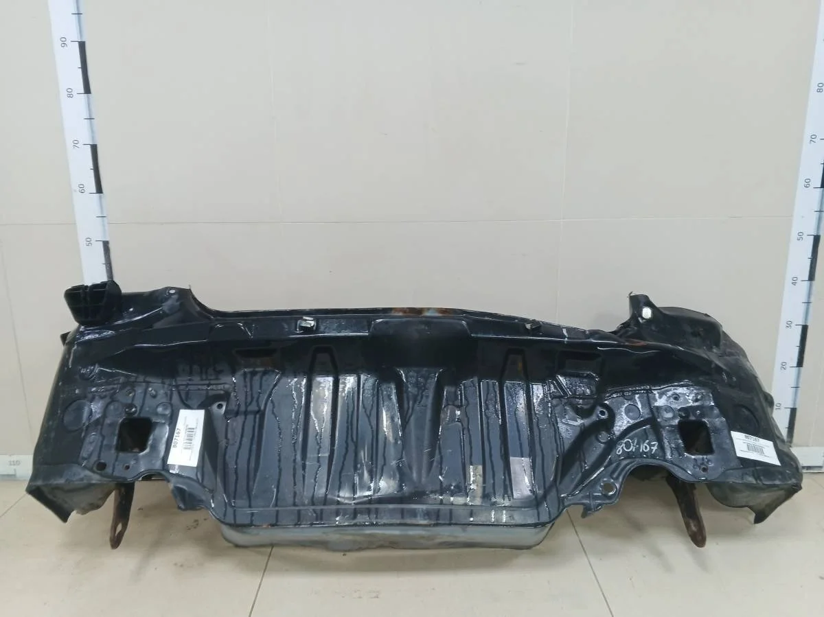 Панель задняя Toyota Avensis T250 2003-2009