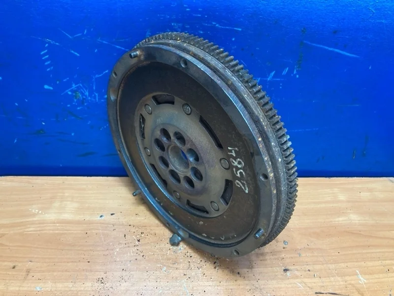 Маховик Ford Focus 1 1999-2005 1566973 1.8 FFDA