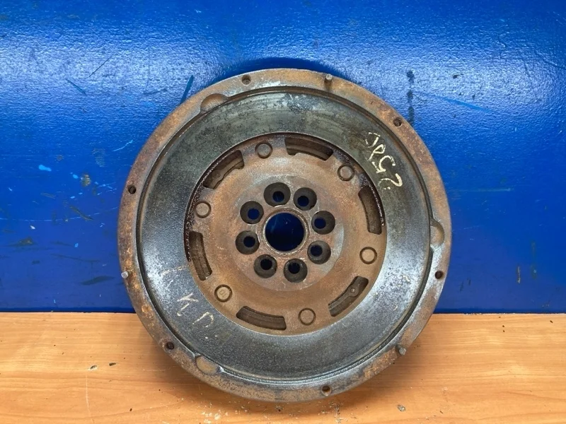 Маховик Ford Focus 1 1999-2005 1566973 1.8 F9DA