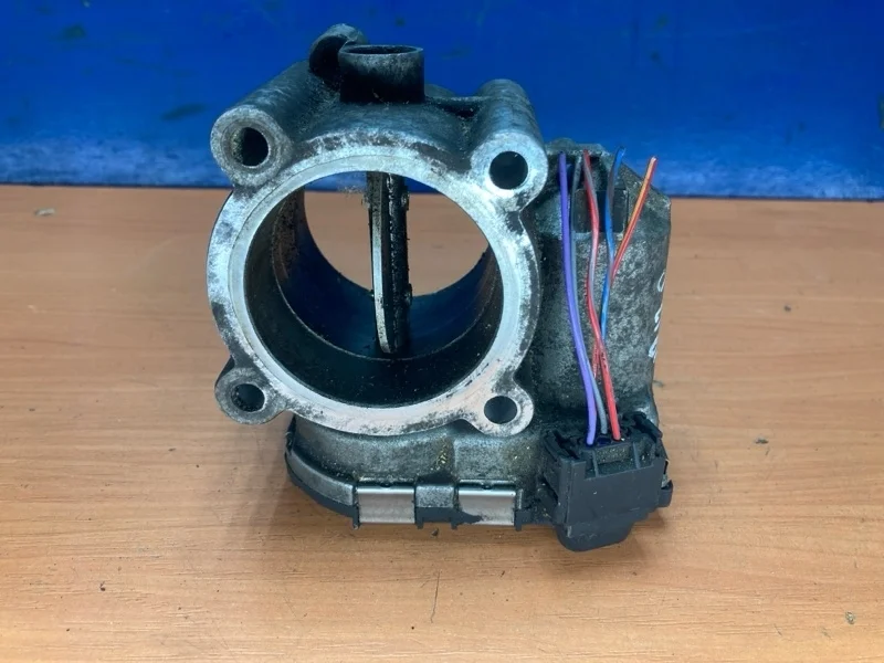 Дроссельная заслонка Mercedes E W211 2002-2009 A6420900070 3.0 OM642
