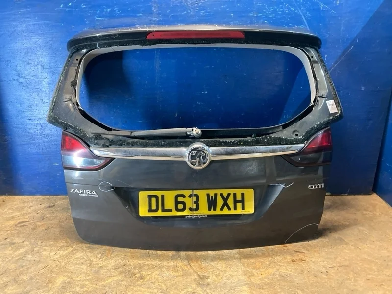 Крышка багажника Opel Zafira C 2011-2015 13375224