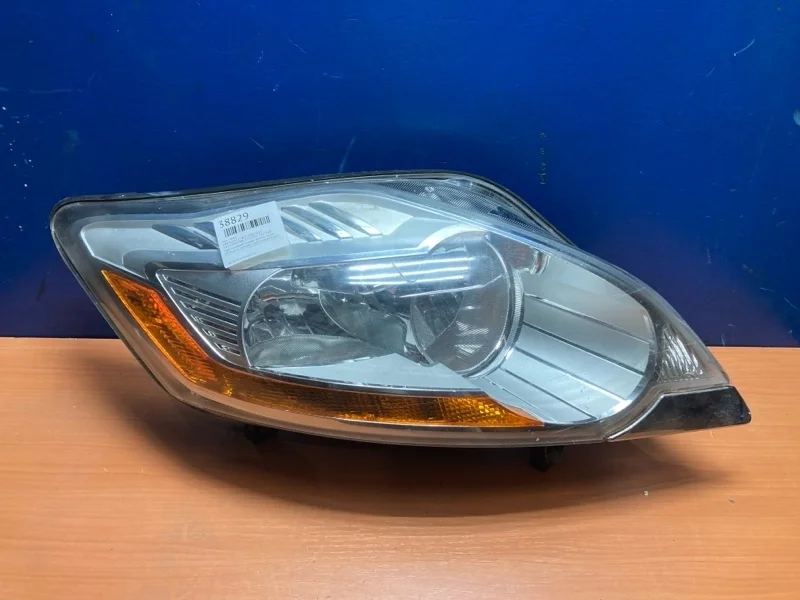 Фара Ford Kuga 1 Cbv 2008-2012 8V4113W029BE, правая