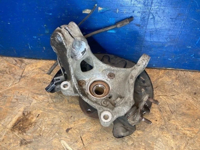 Поворотный кулак Volkswagen Tiguan Mk2 2020 5Q0407258C 2.0 DFG, передний правый