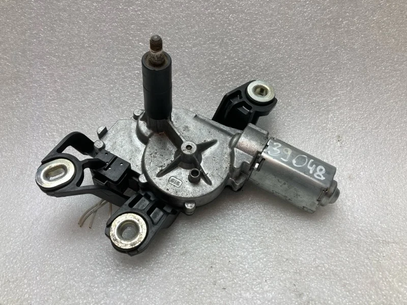 Моторчик дворника Volkswagen Golf 6 2008-2013 5K6955711B ХЭТЧБЕК, задний