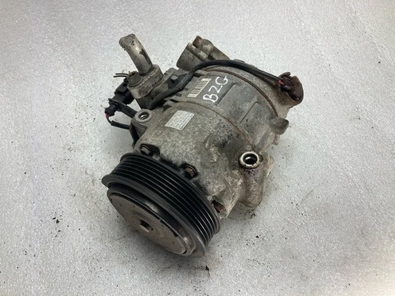 Компрессор кондиционера Skoda Fabia 2 2007-2015 6Q0820808E 1.2 BZG