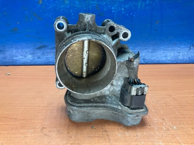 Дроссельная заслонка Opel Vectra C 2002-2008 12568796 2.2 Z22SE