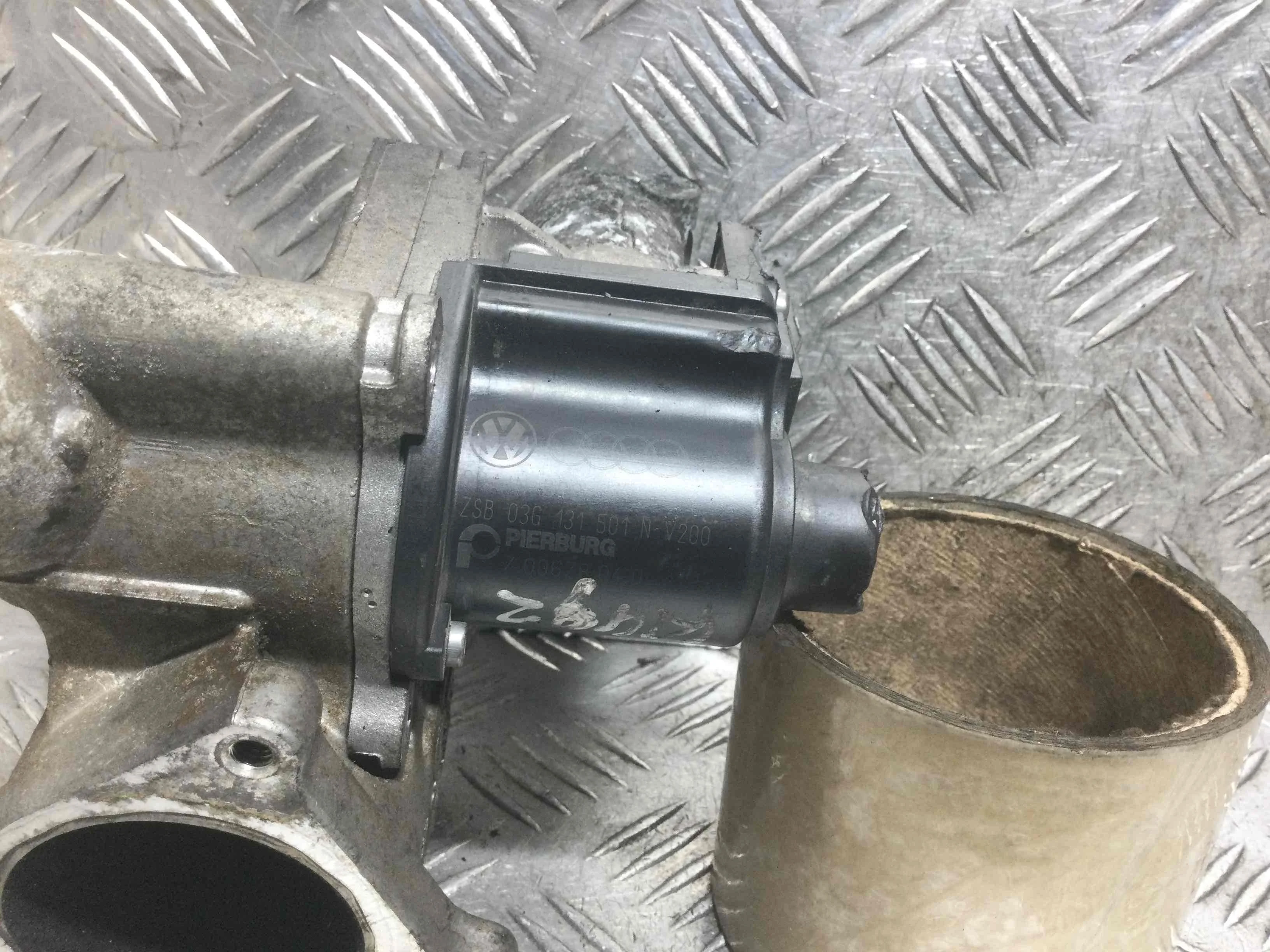 Клапан EGR Volkswagen EOS 1 поколение 2006 - 2010 дизель 2.0 TDI Автомат Кабриолет
