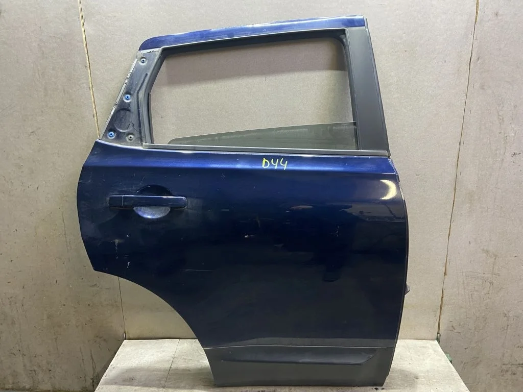 Дверь задняя правая Nissan Qashqai J10 Кашкай