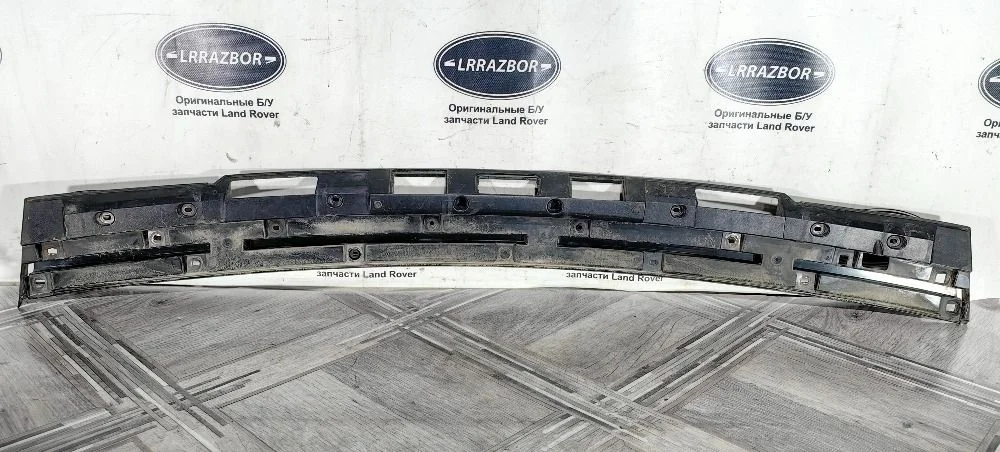 Молдинг стекла багажника Range Rover Sport L320
