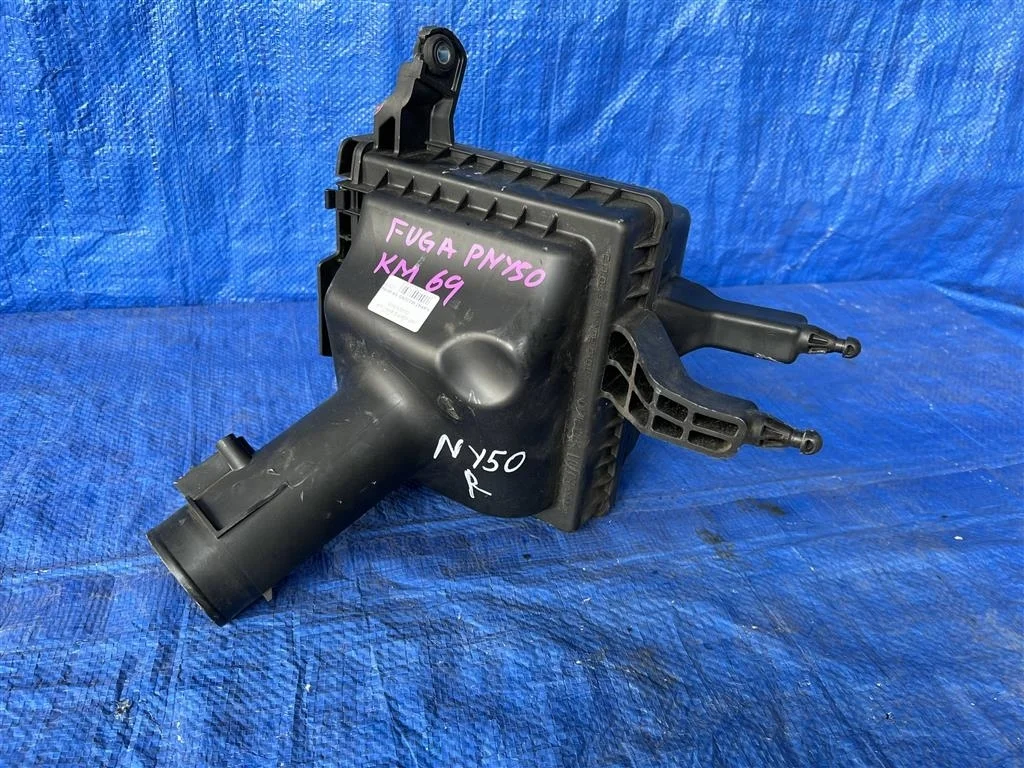 Б.у. корпус воздушного фильтра NISSAN FUGA PY50 NISSAN FUGA PY50