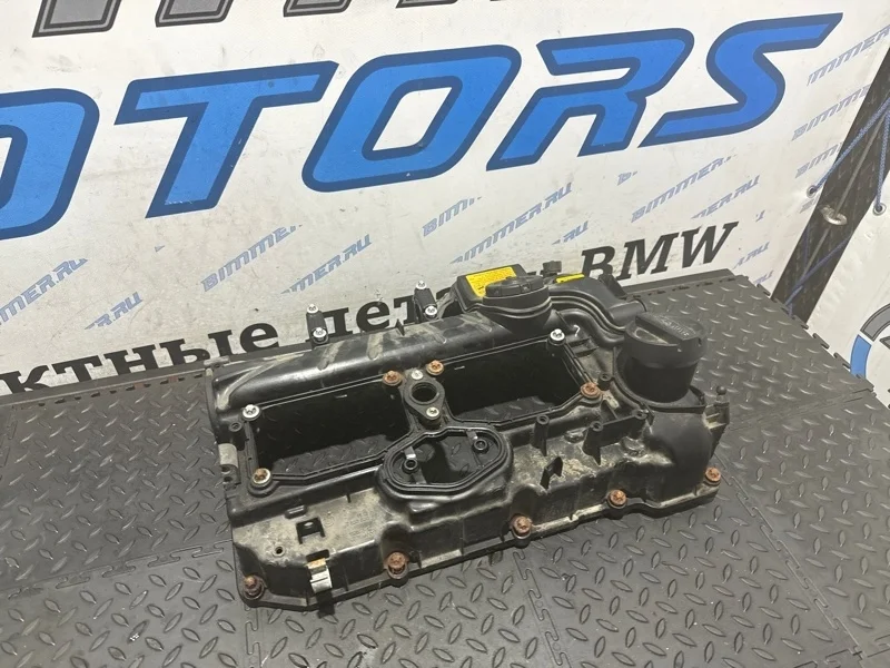Клапанная крышка Bmw 320Ix 11127588412 F30 N20B20B