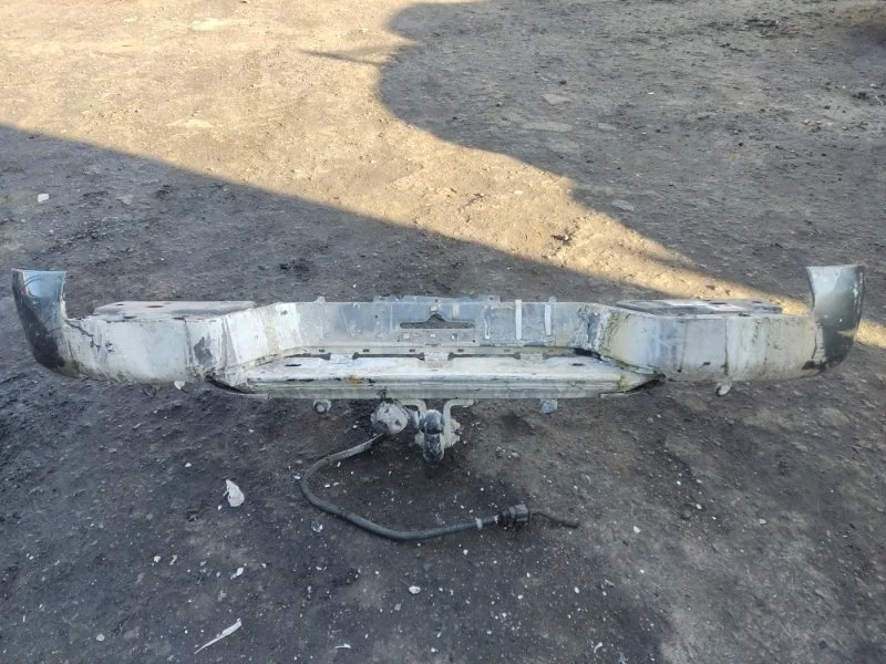Бампер задний Volkswagen Amarok (2010-2016) 2011 Пикап