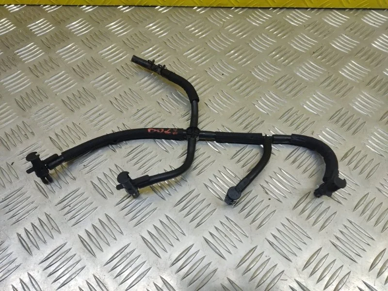 Трубка топливная Volkswagen Amarok (2010-2016) 2011 03L130235 ПИКАП 2.0 D CDCA