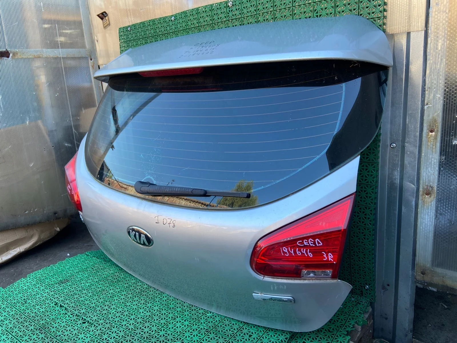 Фонарь KIA CEED 2 2012- внутренний правый б/у CEED 2(2012-2018)
