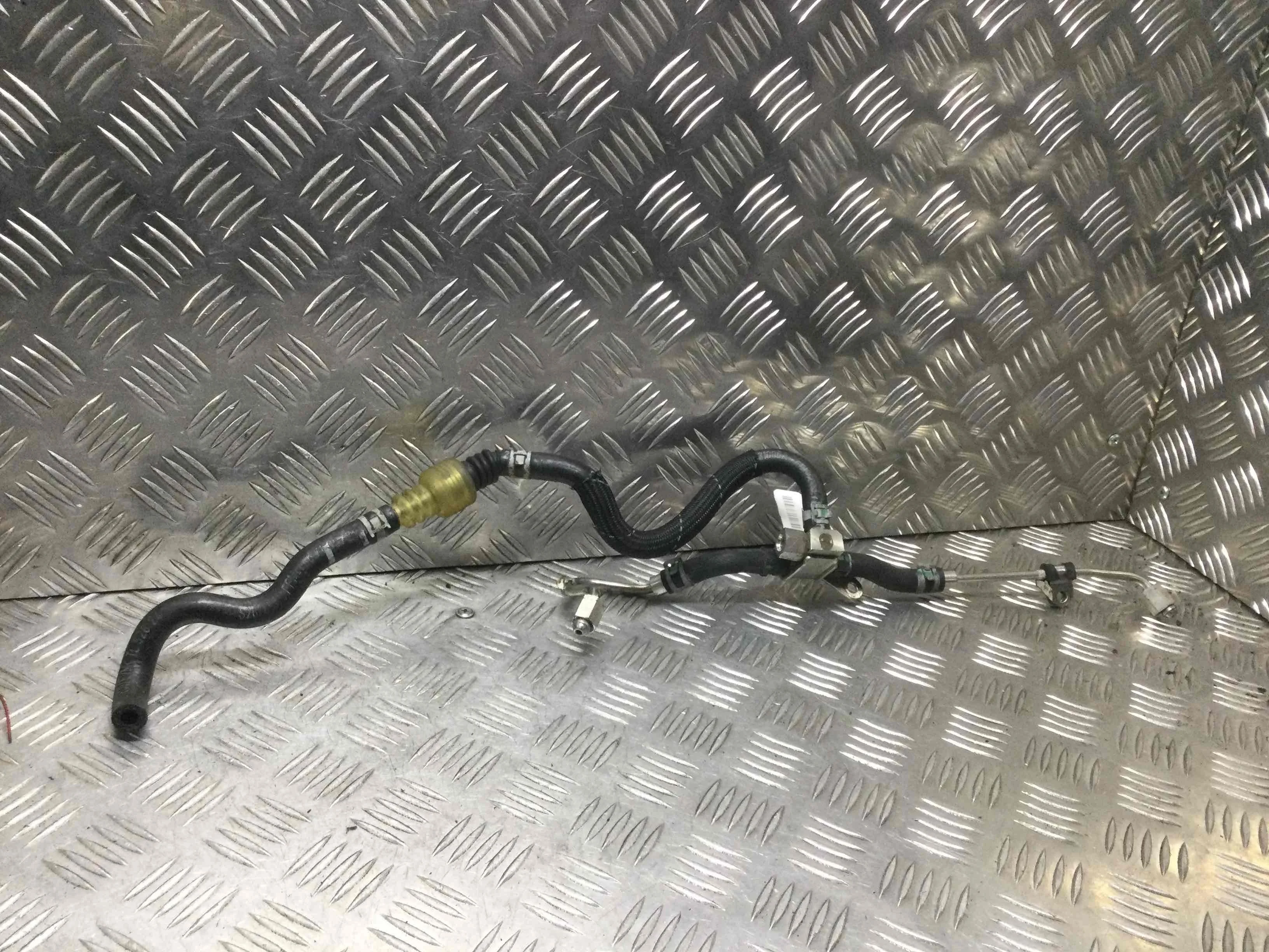 Трубка топливная Audi A8 A8 D4 (4H2) 2009 - 2018 бензин 4.2 FSI Автомат Седан