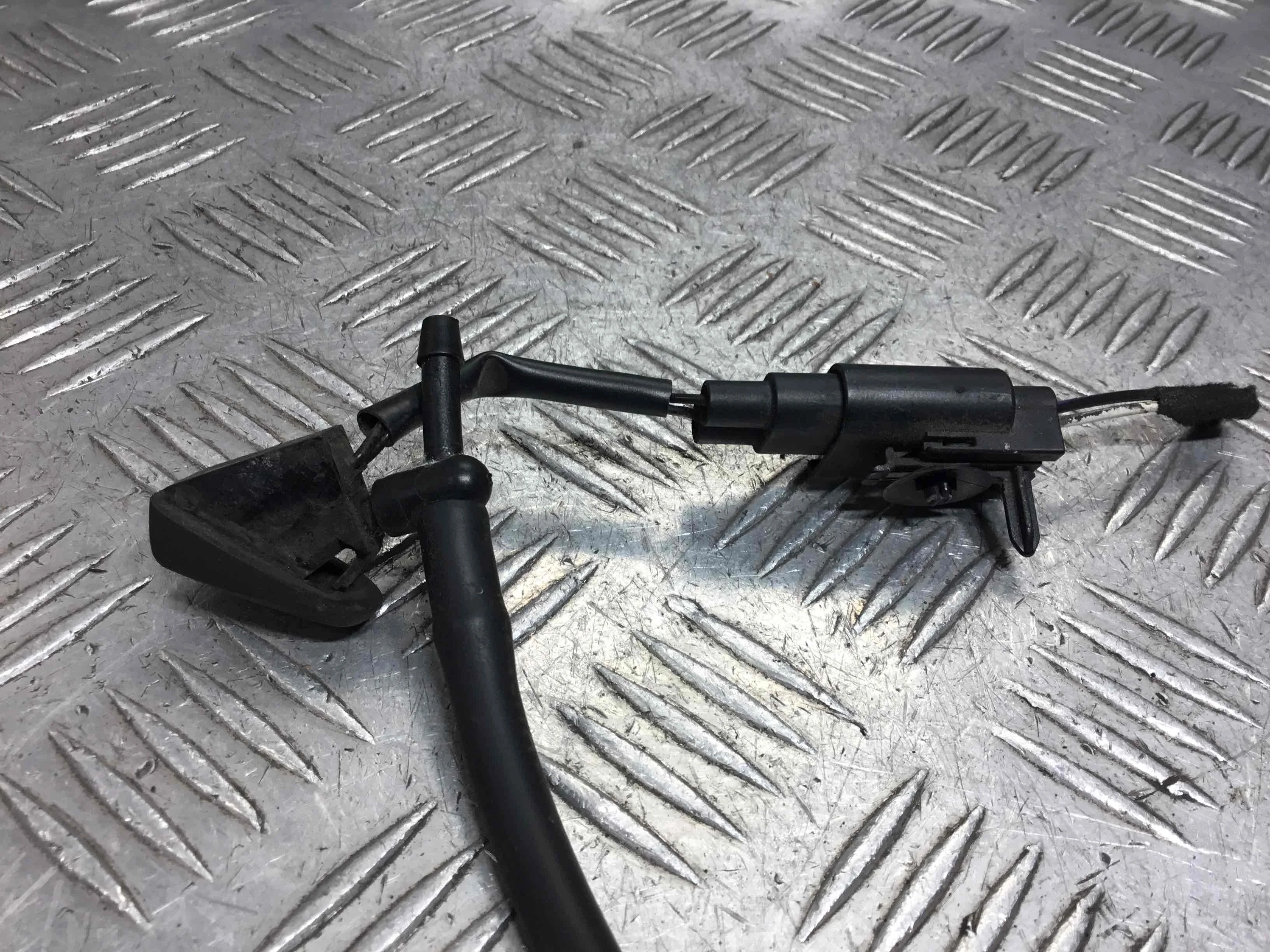 Форсунка омывателя Ford Mondeo Mondeo IV 2007 - 2015 дизель 1.8 TDCi Механика Х/б