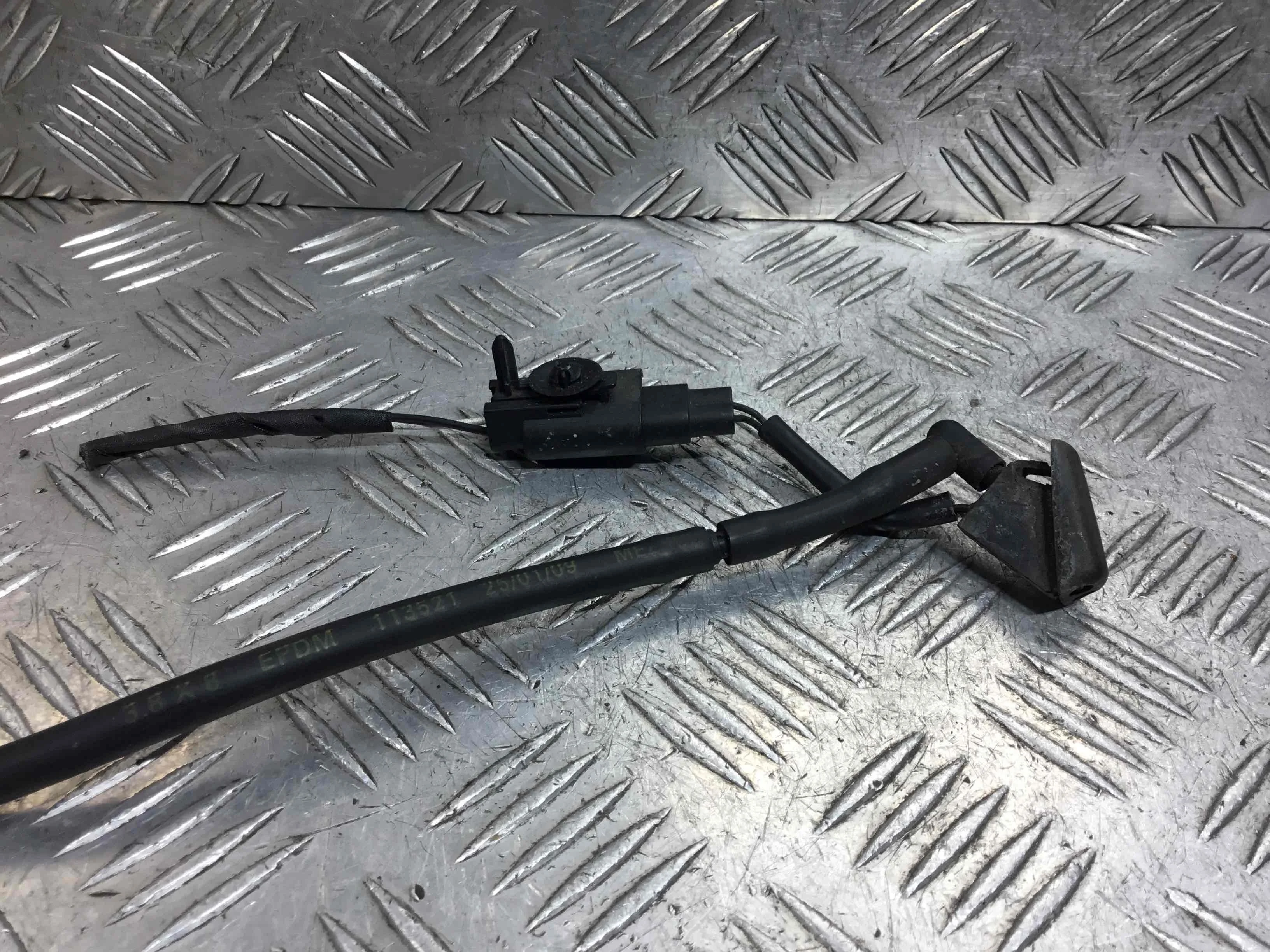 Форсунка омывателя Ford Mondeo Mondeo IV 2007 - 2015 дизель 1.8 TDCi Механика Х/б