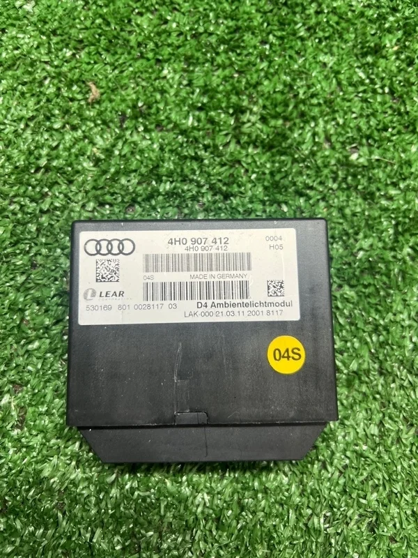 Блок управления парктрониками Audi A8 D4