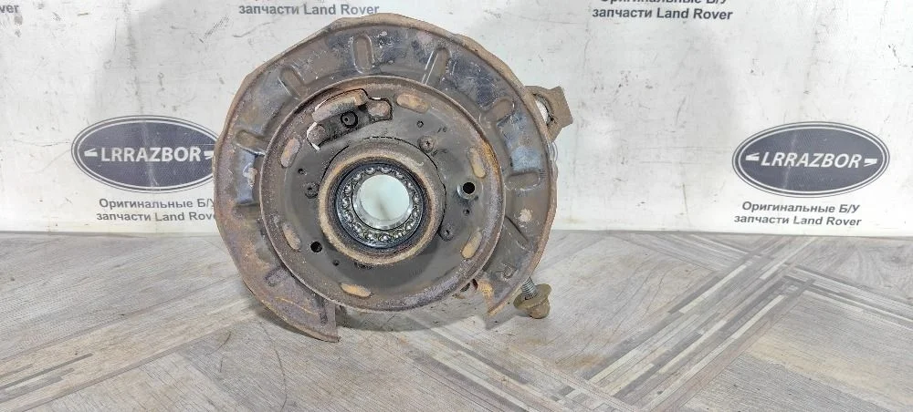 Кулак задний правый Land Rover Freelander 2 2.2