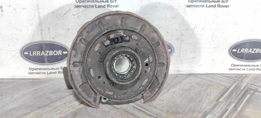 Кулак задний правый Land Rover Freelander 2 2.2