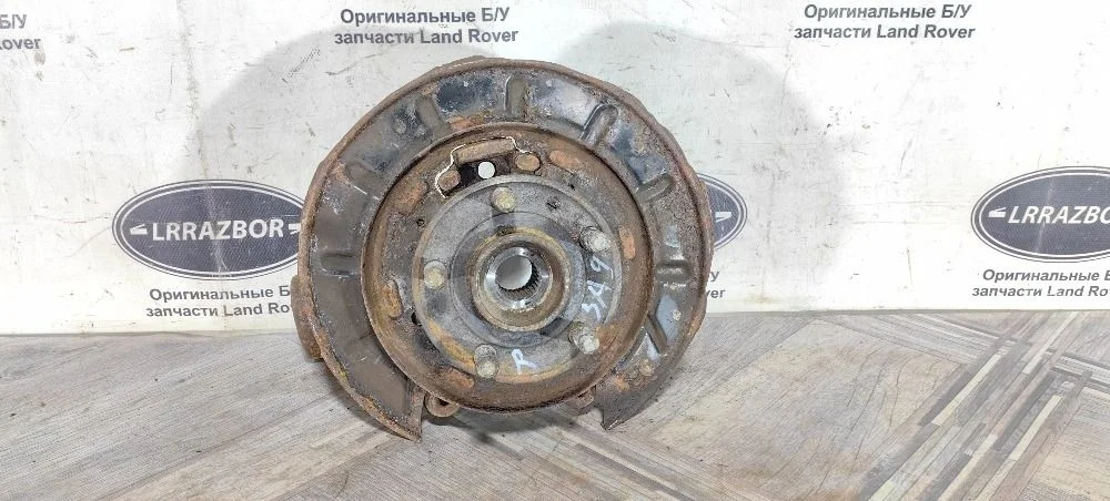 Кулак задний правый Land Rover Freelander 2 2.2
