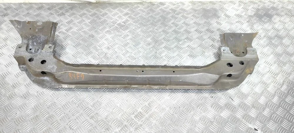Балка передняя поперечная Range Sport L320 05-13