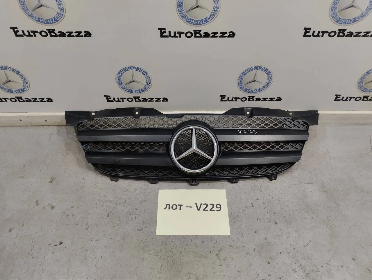Решетка радиатора Mercedes Sprinter W906