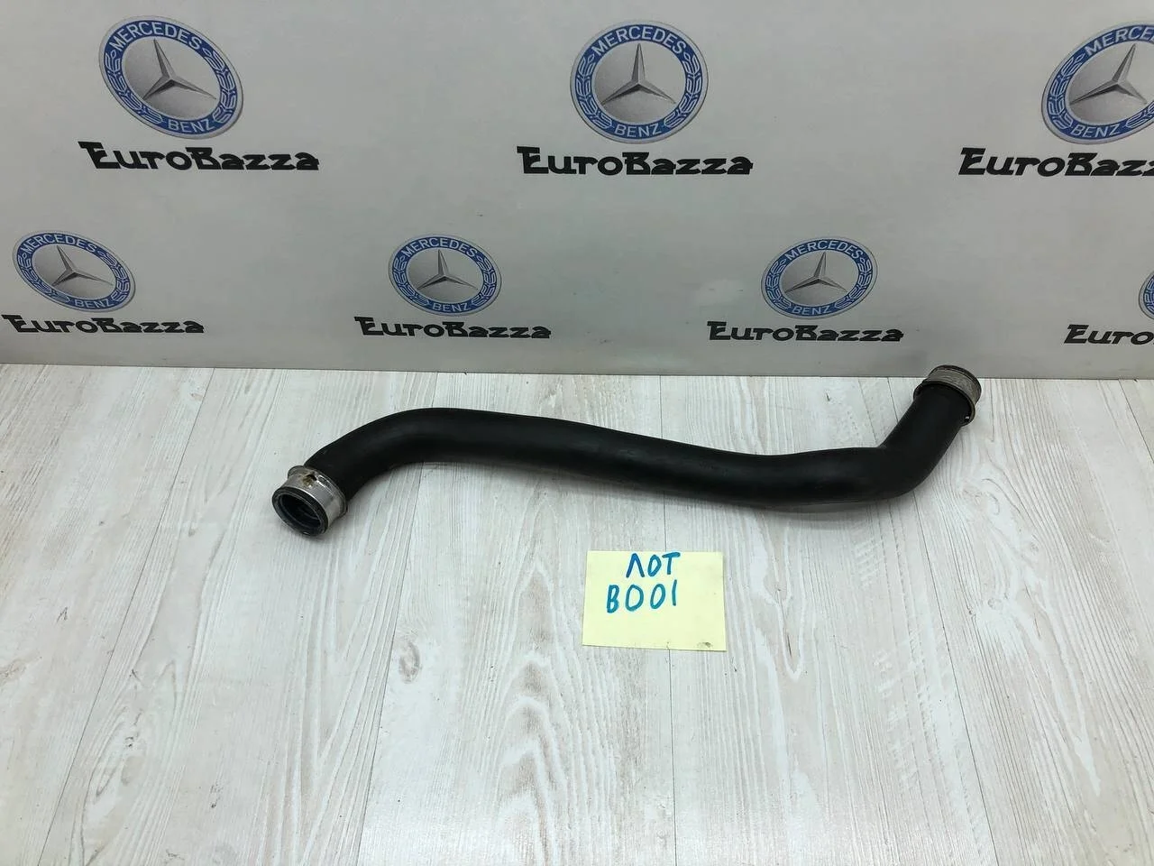 Патрубок радиатора верхний Mercedes W219