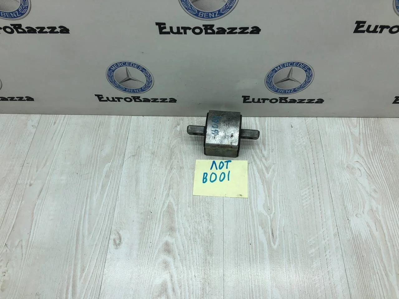 Подушка коробки Mercedes W219