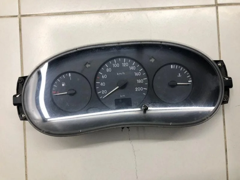 Панель приборов Renault Symbol 1 СЕДАН K7JA700 1.4