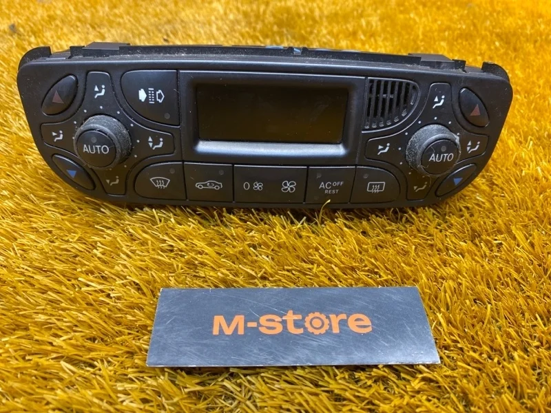 Блок управления климат-контролем Mercedes-Benz -Class 2003 W203