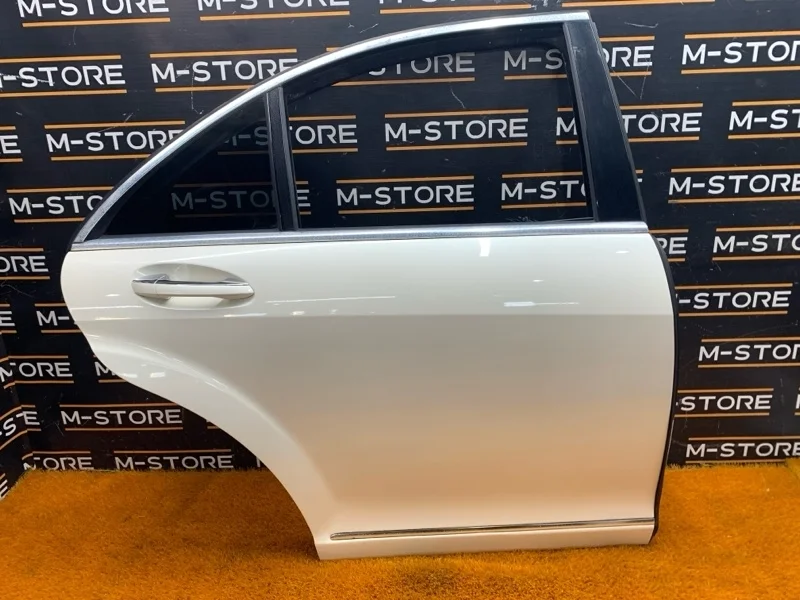 Дверь Mercedes-Benz -Class 2005 W221