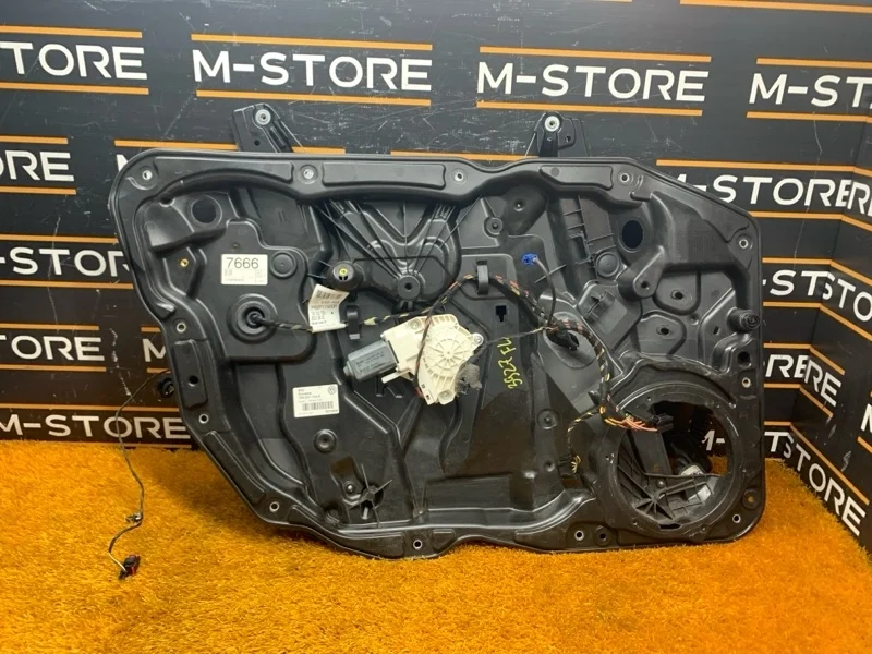 Стеклоподъемник Volkswagen Touareg 2011 7P
