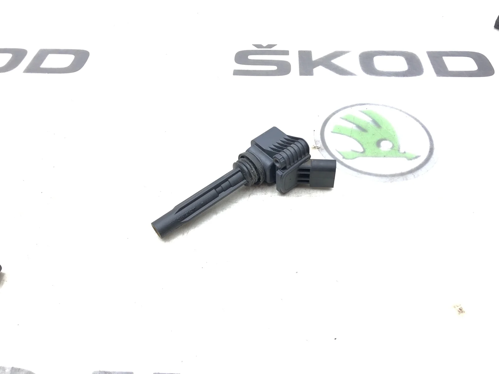 Катушка зажигания Skoda Octavia 2015 04C905110H A7 (5E) 1.2 CJZA
