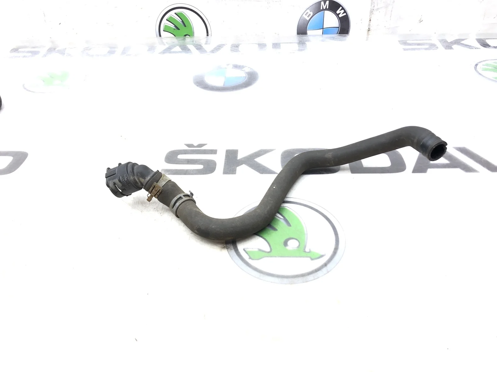Патрубок системы охлаждения Skoda Octavia 2015 5Q0122157BP A7 (5E) 1.2 CJZA