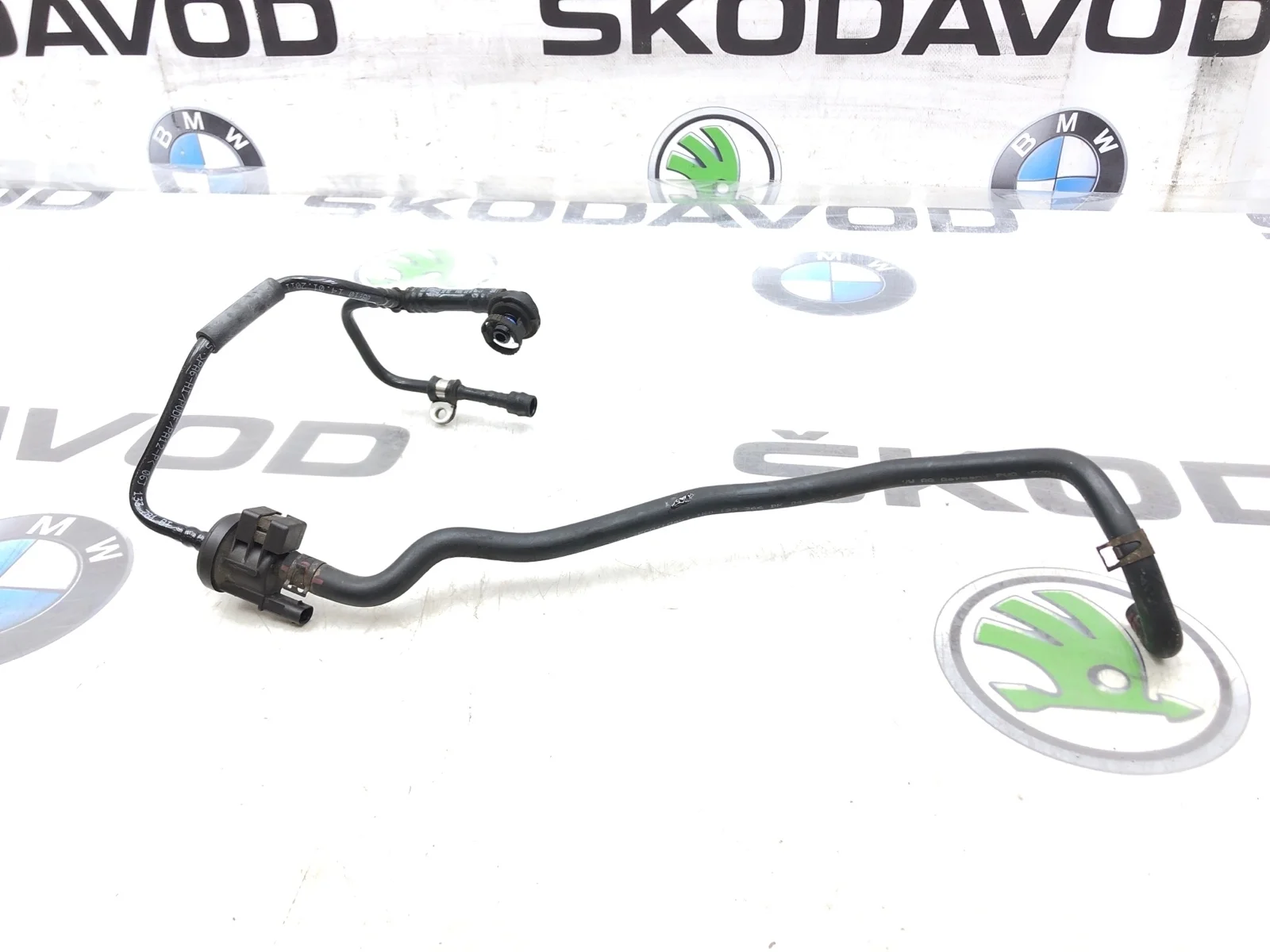 Клапан вентиляции топливного бака Skoda Octavia 2012 06H906517B A5 (1Z) 1.8 CDAB