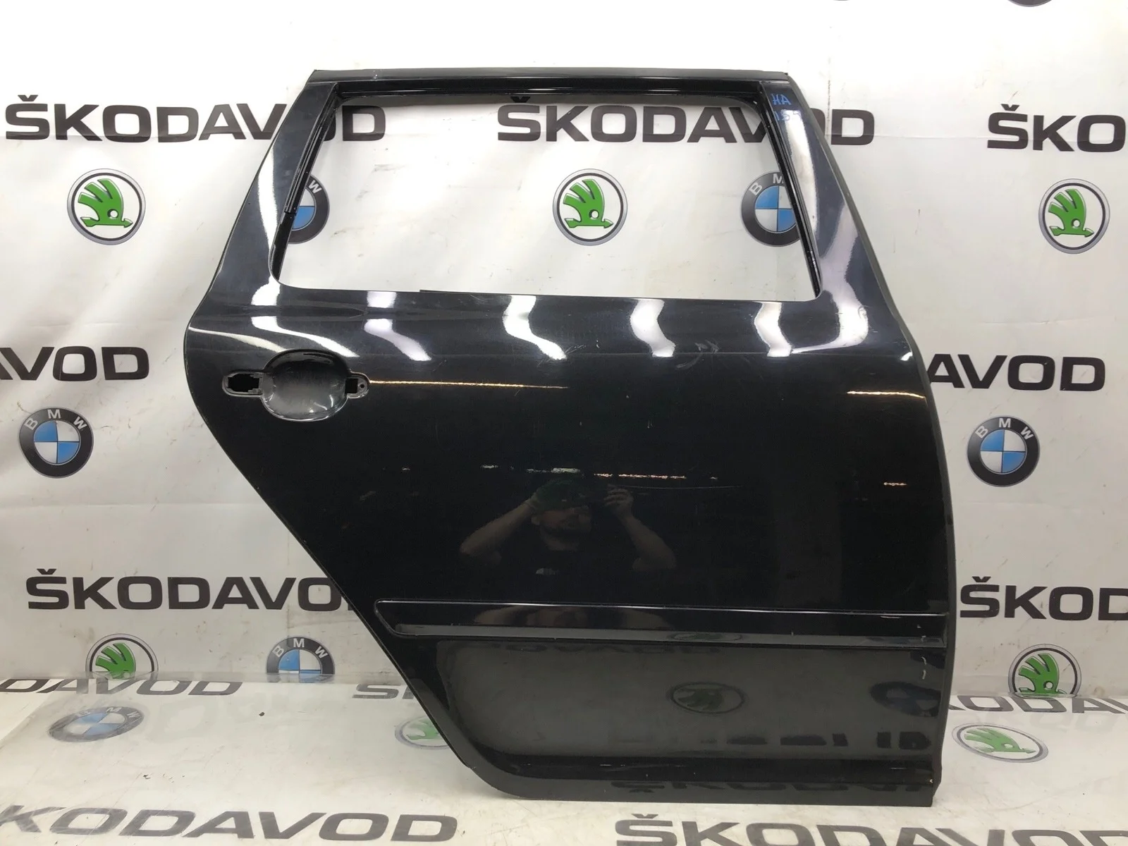 Дверь Skoda Octavia 2011 1Z9833056 A5 (1Z) 1.8 CDAB, задняя правая