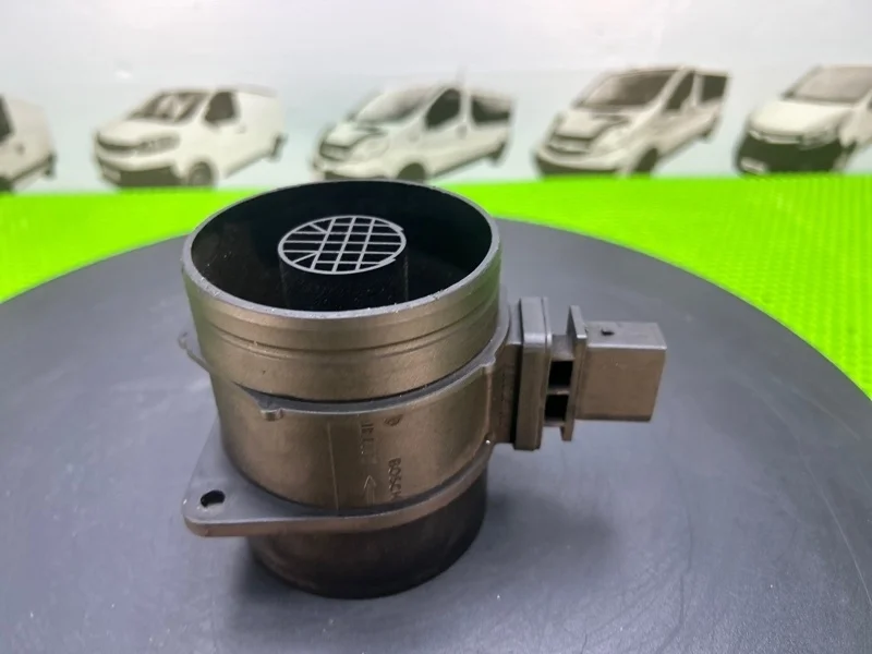Расходомер воздуха Mercedes Sprinter W906 646