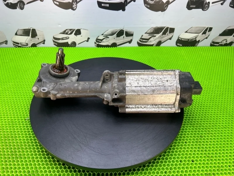 Мотор рулевой рейки Skoda Octavia