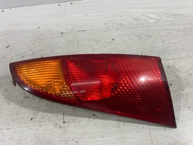 Фонарь задний правый Ford Focus 1 (98-05) ХЭТЧБЭК