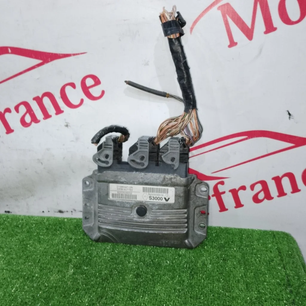 Блок управления двигателем Renault Master 8200509552 2
